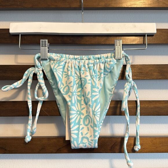 Billabong Happy Dance Skimpy Tie Side Bells Bottom - Picture 6 of 6